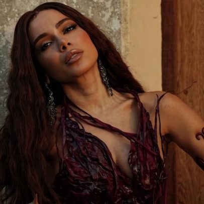 Anitta ajuda a formar grupo musical em nova temporada de Estrelas da Casa