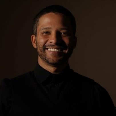 Tenor Jean William leva Misa Criolla a SESIMINAS com show gratuito em BH