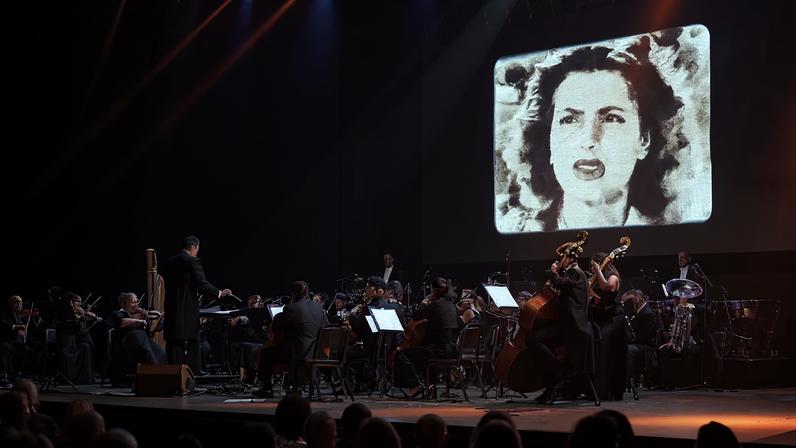 Apresentação do espetáculo Amália Rodrigues Sinfônico