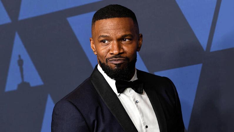 Jamie Foxx fala sobre susto com a saúde em 2023: 'Fiquei fora do ar por 20 dias'