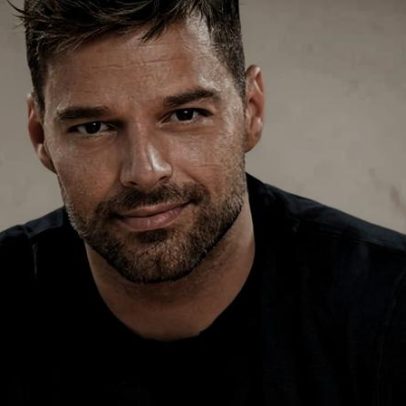 Ricky Martin tem show interrompido após gás atingiu plateia na Europa