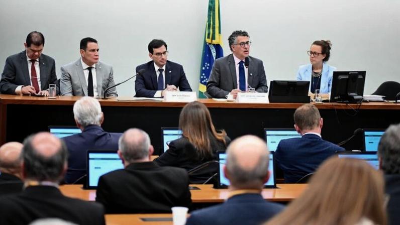 Os 3 primeiros ministros devem ser ouvidos em 6, 12 e 13 de maio, respectivamente