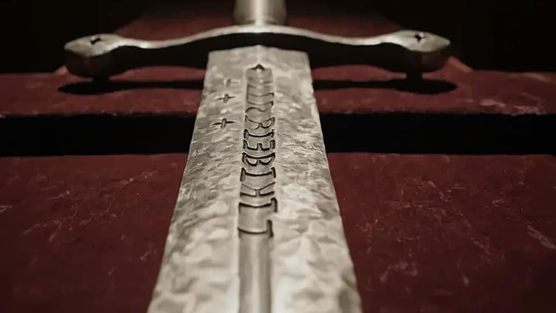 Espadas vikings tinham um detalhe que parecia impossível há mil anos
