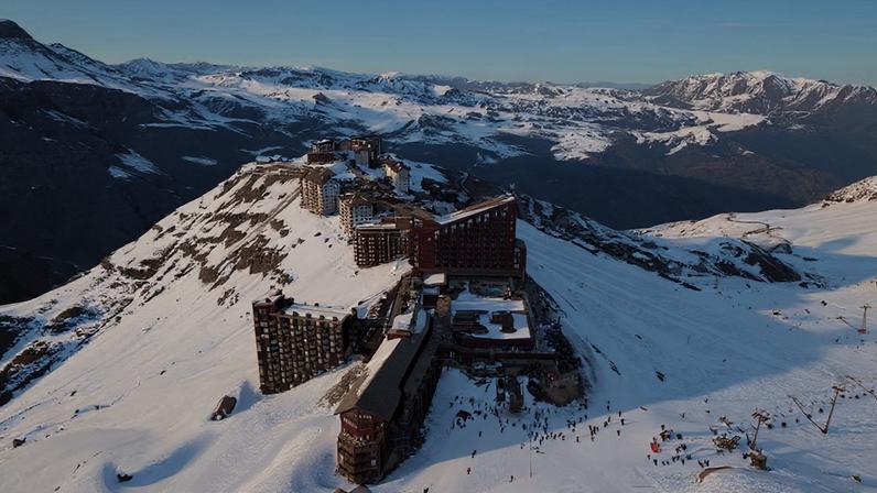 Estação de esqui Valle Nevado, em Santiago, no Chile — Foto: Divulgação/Civitatis