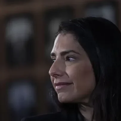 Ministra do TSE afirma que desafio da IA nas eleições é aplicar regras
