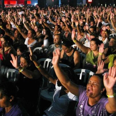 Vereadores aprovam exclusão de templos religiosos de penalidades por barulho