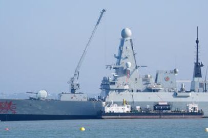 Reino Unido promete jatos, drones e navio para defesa no Estreito de Hormuz