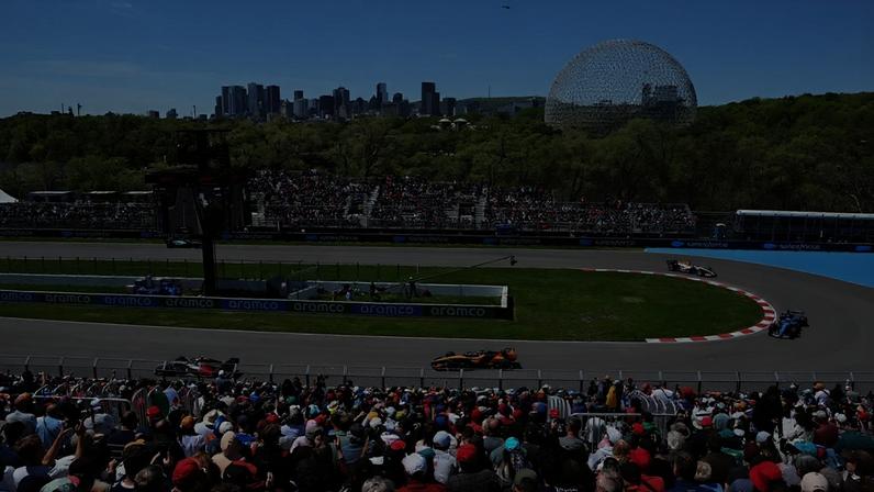 Gabriel Bortoleto liderando pelotão no GP do Canadá pela F1 2026 (Foto: Minas Panagiotakis/Getty Images/AFP)