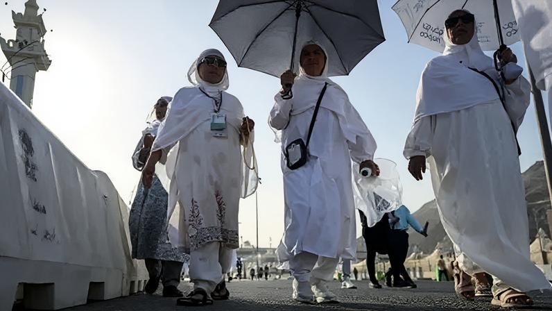 Mais de 1,5 milhão de peregrinos estrangeiros iniciam o Hajj, com temores no Irã