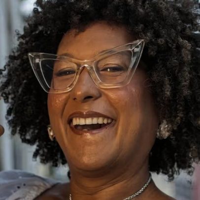 Um café com Isa Silva entrevista sobre temas atuais