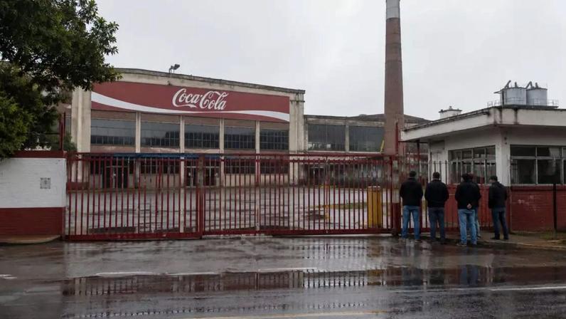 Fábrica da Coca Cola em Ventura será fechada em julho