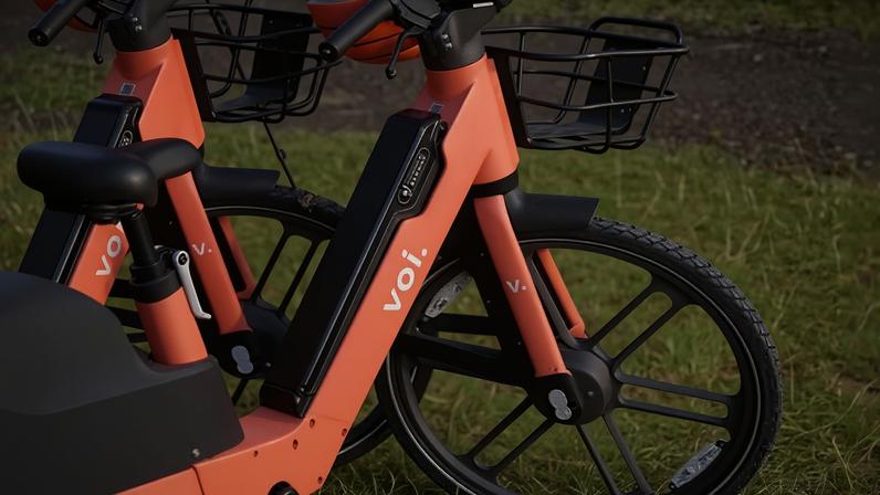 Riders using the Voi app will be able to access 350 dockless electric bikes across the city