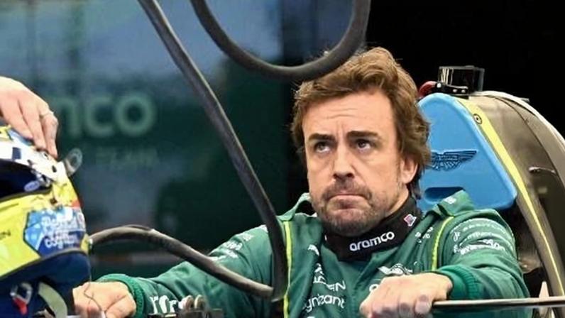 Fernando Alonso, da Aston Martin, se prepara para o GP da Austrália