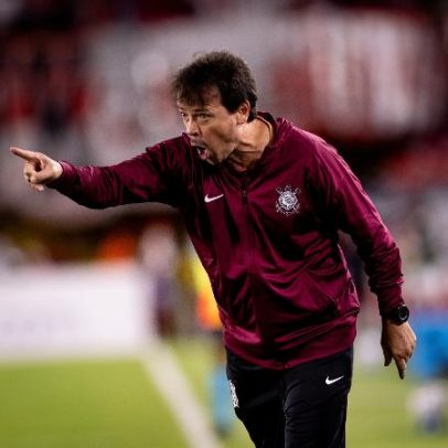 Diniz muda ambiente, conquista vestiário e se firma no Corinthians em um mês