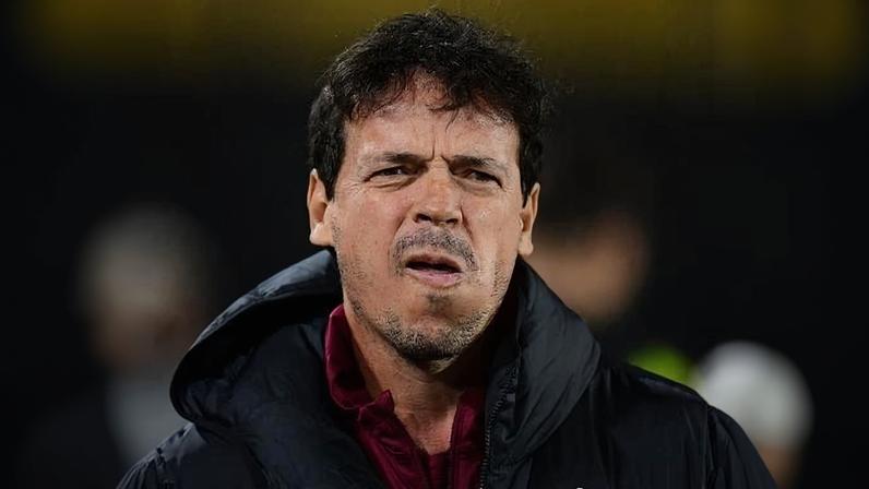 Fernando Diniz durante Peñarol e Corinthians em Montevidéu