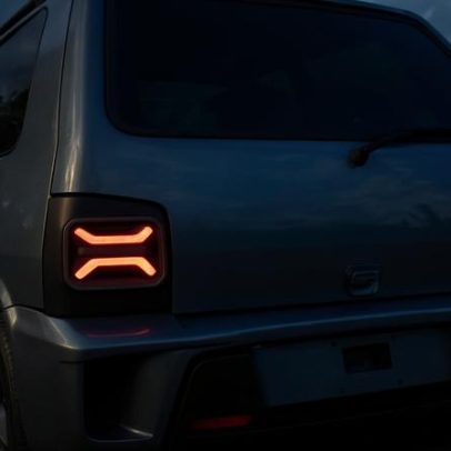 Fiat Uno viraliza com peças de Jeep Renegade e luxo sem igual