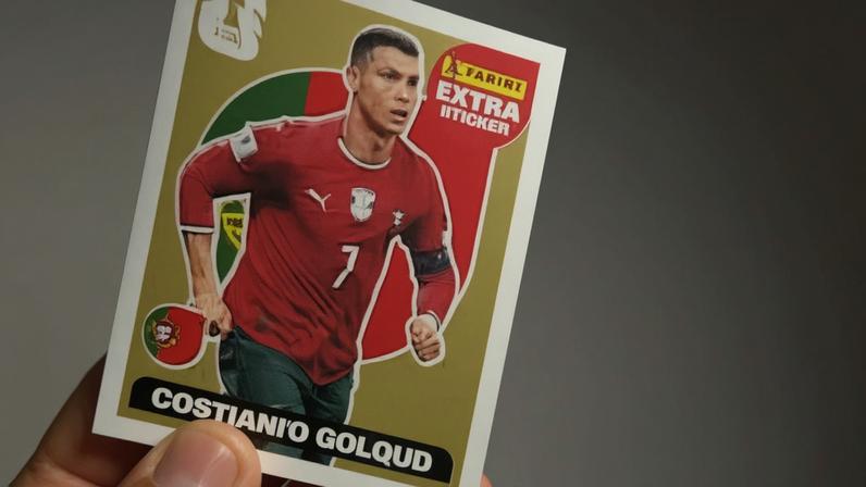 Criança de Manaus se emociona ao tirar figurinha rara de Cristiano Ronaldo no álbum da Copa. — Foto: Reprodução/Redes Sociais