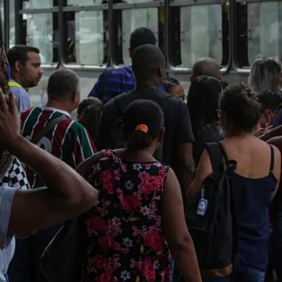 Desemprego mais longo cai 21,7% e atinge menor nível já registrado pelo IBGE