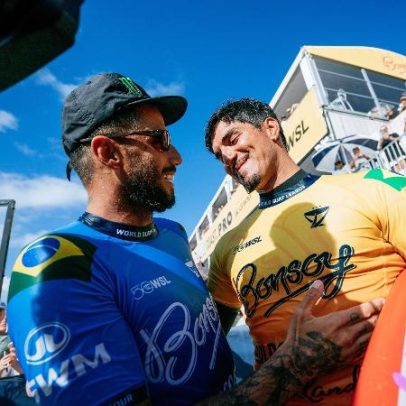 Filipe Toledo vence Medina na WSL com maior somatório da temporada