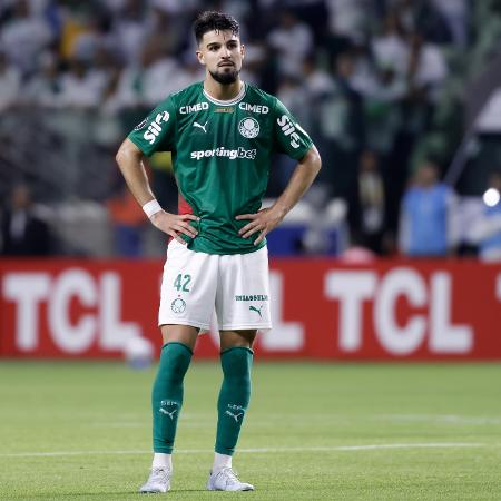 Flaco López se lamenta durante a partida entre Palmeiras e Cerro Porteño na Libertadores