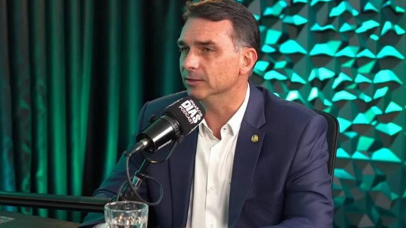Flávio diz que prefere mulher como vice e comenta caso Ciro