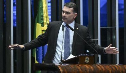 Aliados de Flávio dizem que áudio não barra candidatura de Vorcaro