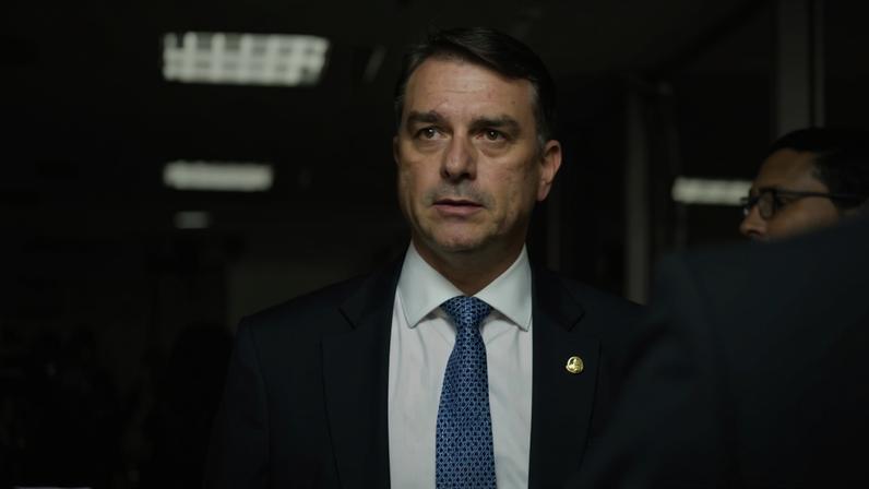 O senador Flávio Bolsonaro articula viagem aos Estados Unidos para encontro com Donald Trump (Foto: Andressa Anholete/Agência Senad)