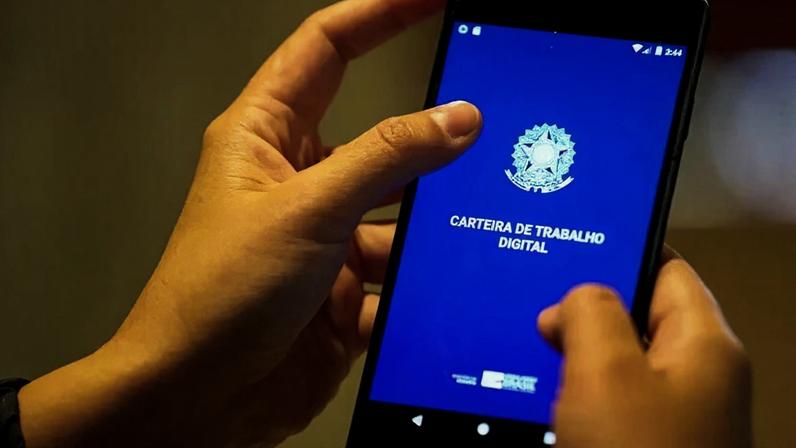 Jornada de trabalho terá uma redução de 2 horas semanais já nos 60 dias depois da promulgação da PEC