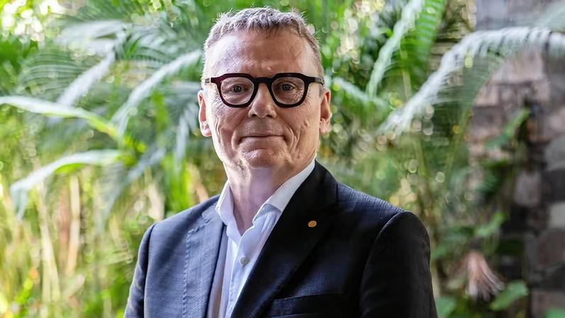 James Robinson, ganhador do Nobel de Economia de 2024: ‘América Latina precisa se integrar mais ao mundo após ciclos pendulares de direita e esquerda’ — Foto: Cesar Rodriguez/Bloomberg