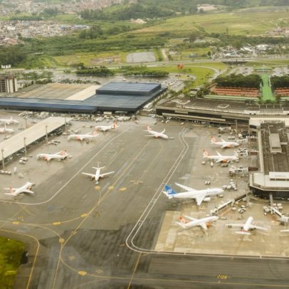 Passageiro chileno é preso por racismo contra comissário de bordo brasileiro