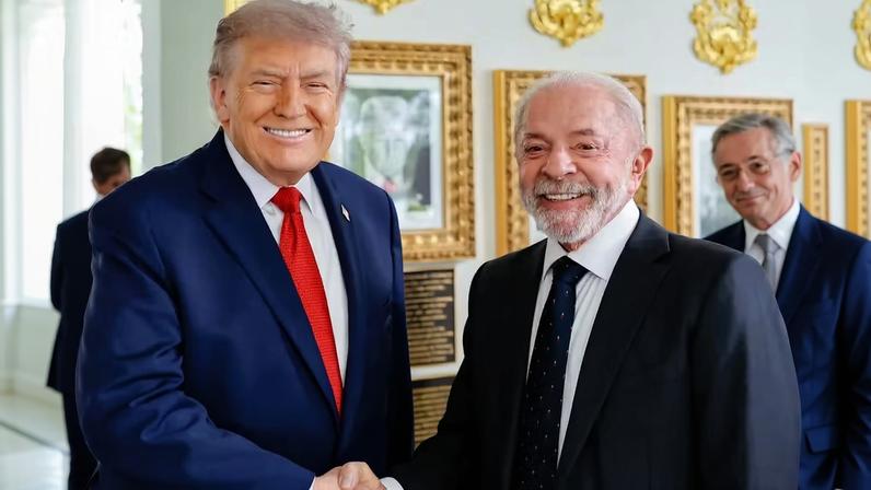 Donald Trump e Lula: governos vão trabalhar por 30 dias para avançar nas negociações sobre tarifas de importação de produtos brasileiros — Foto: Ricardo Stuckert/PR