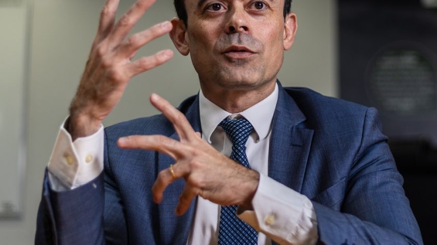 Rogério Ceron: “Depois de três anos, conseguimos praticamente eliminar, combater o contrabando e regularizar o setor” — Foto: Brenno Carvalho/Agência O Globo