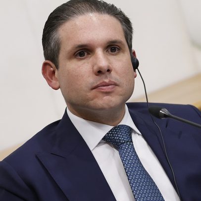 PEC que encerra a 6x1 é apresentada por Motta para reeleição