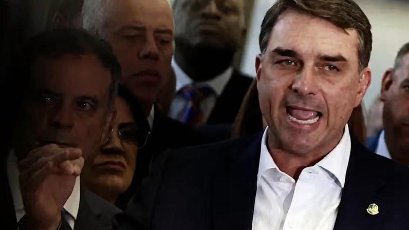 Flávio Bolsonaro — Foto: Cristiano Mariz/Agência O Globo