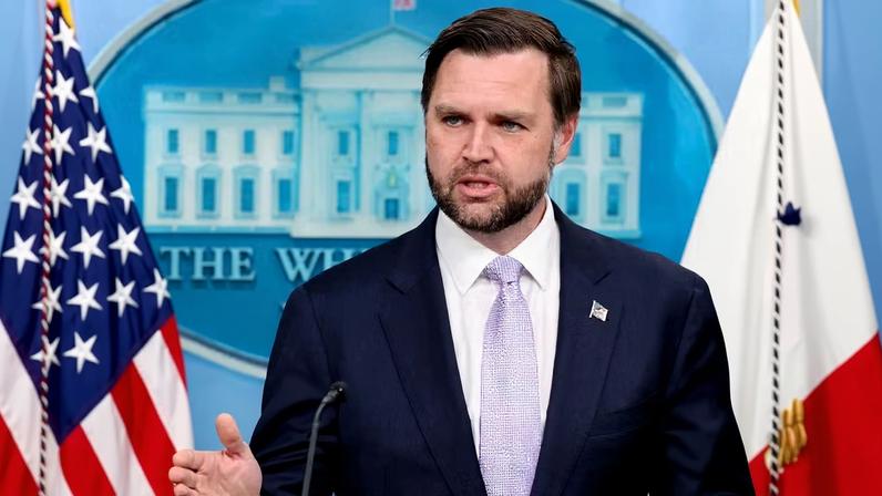 Vance busca cacife político para suceder Trump, mas sombra de Rubio cresce