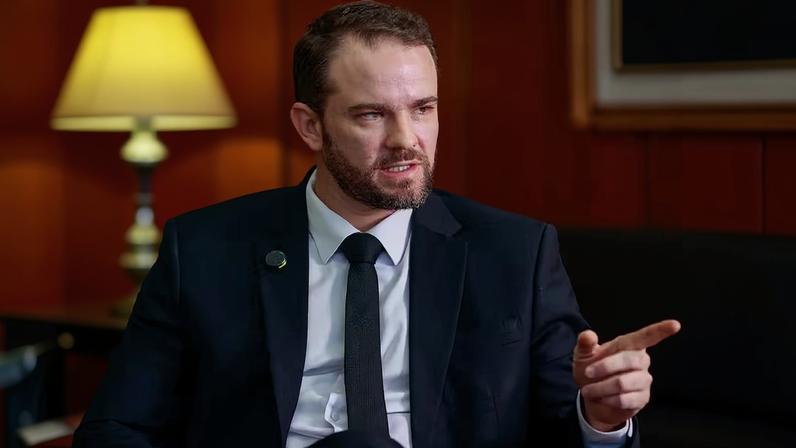 Dario Durigan, ministro da Fazenda: CVM recorrer e ir contra a manifestação da AGU no Supremo é um absurdo