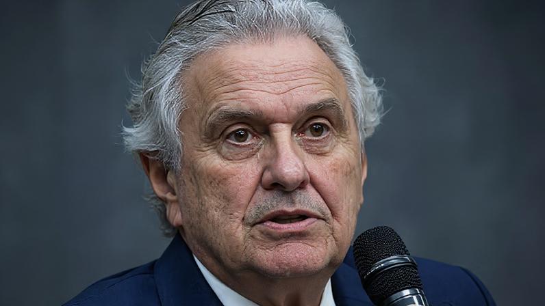 O presidenciável Ronaldo Caiado (PSD) participou da sabatina da Confederação Nacional dos Municípios, em Brasília, nesta quarta-feira (20) — Foto: Zeca Ribeiro/Câmara dos Deputados