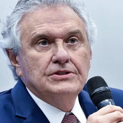 Caiado se define como agro raiz e faz comentário sobre Flávio Bolsonaro