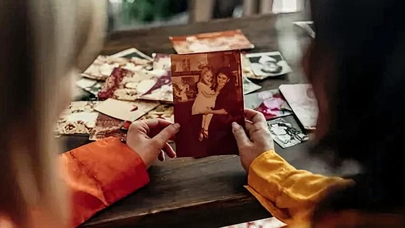 Solução digital permite que fotos históricas sejam compartilhadas em redes sociais, unindo tecnologia e valor sentimental neste Dia das Mães