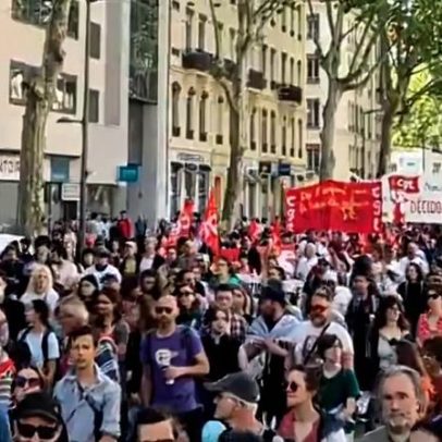 França: milhares participam de atos de 1º de Maio