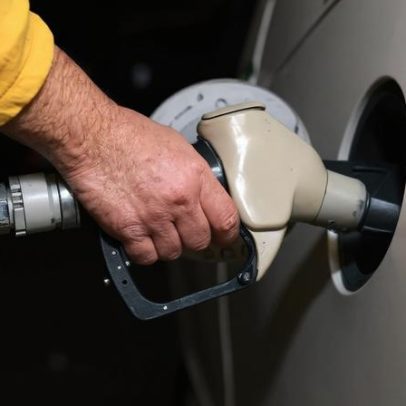 Governo define decreto para subsidiar gasolina a R$ 0,44 por litro
