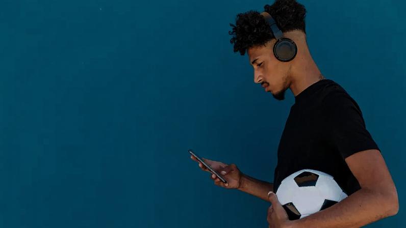 Pesquisa mostra que música é essencial para 42,9% dos jogadores no pré-jogo