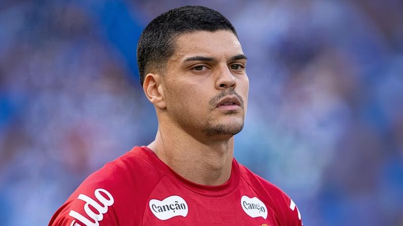 Gabriel Brazão desaprovou cartão recebido contra o Palmeiras e criticou Claus