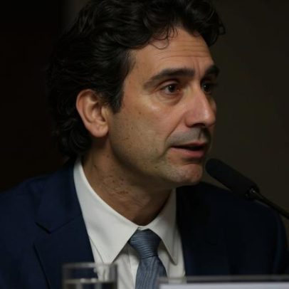 Baixo desemprego e economia aquecida justificam juros altos, diz Galípolo