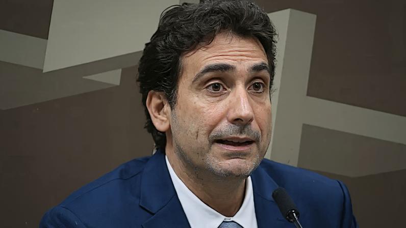 A reunião abordará investigações relacionadas ao Banco Master e à atuação de Galípolo