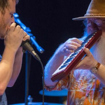 Álbum traz releituras de Hermeto Pascoal e inéditas em sua homenagem