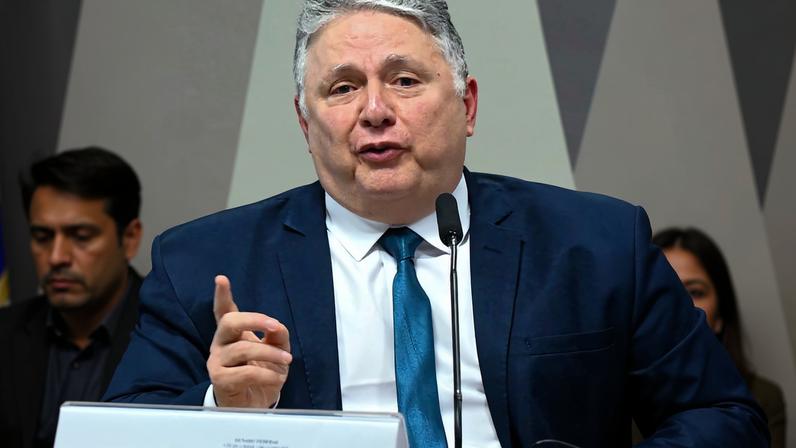 Montagem com as fotos do ex-governador do Rio Anthony Garotinho e o ex-prefeito de Miguel Pereira André Português