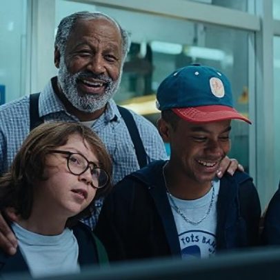Adaptação de O Gênio do Crime traz nostalgia ao cinema