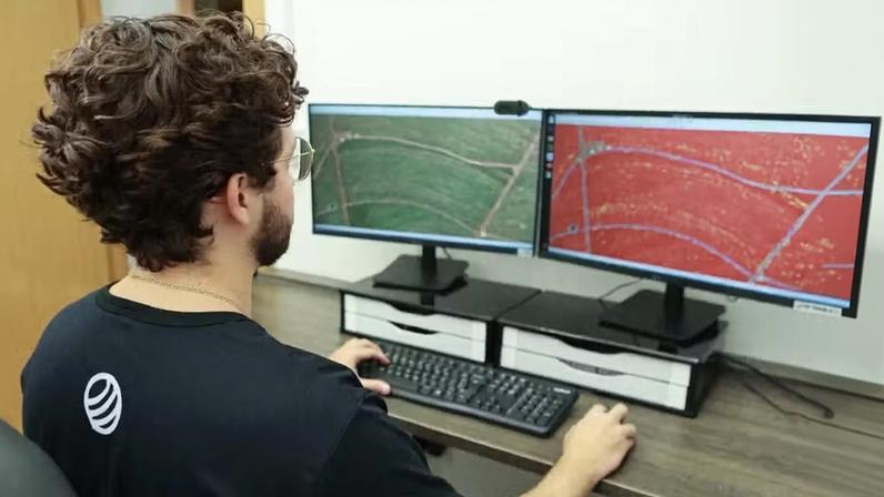 Tecnologia desenvolvida por pesquisadores da Universidade Federal de Mato Grosso do Sul (UFMS) mapeia áreas onde a colheita ou o plantio de cana-de-açúcar são necessários e onde há presença de plantas daninhas nas plantações de soja — Foto: Divulgação/GeoIA