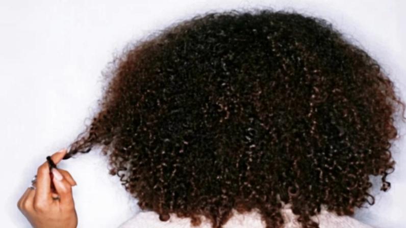 Cabelo cacheado e crespo